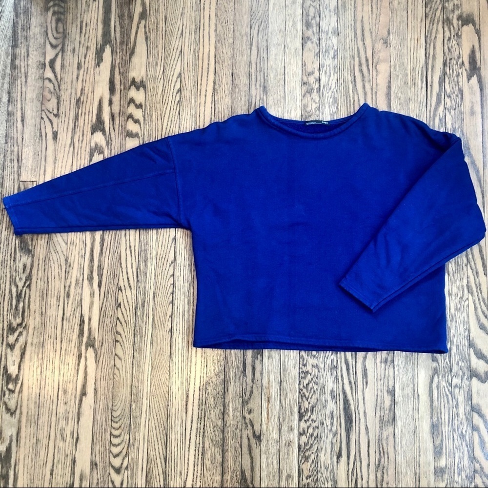 ✨3/$30✨ Zara Oversized Cropped Purple Cotton Sweatshirt | S